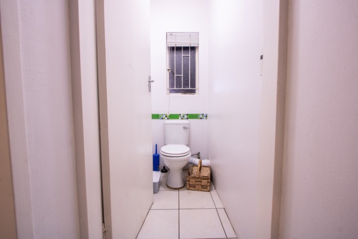To Let 1 Bedroom Property for Rent in Die Bult North West